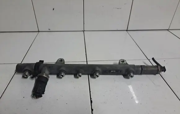 Renault Laguna II Fuel main line pipe 7700114017 0445214024 020187