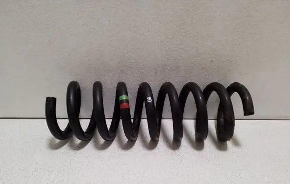 Mercedes-Benz CLS C218 X218 Rear coil spring