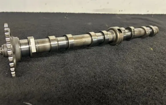 Mercedes-Benz E W212 Camshaft A6510520000