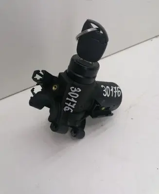 Mercedes-Benz Vaneo W414 Ignition lock A4144600616