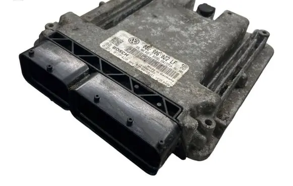 Volkswagen Golf VI Engine control unit/module 03L906022LF 03L906022G 0281015420