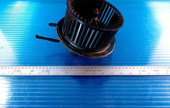 Volkswagen Cross Touran I Heater fan/blower 983227