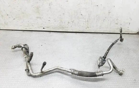 Ford C-MAX I Air conditioning (A/C) pipe/hose