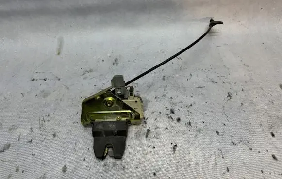 Volvo S60 Tailgate/trunk/boot lock/catch/latch 9203514