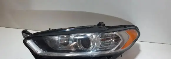 Ford Fusion II Headlight/headlamp DS7313W030CD 440572 05112015