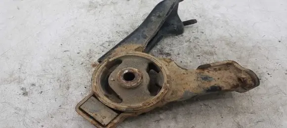 Toyota Corolla E120 E130 Engine mount bracket NOCODE