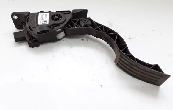Ford Focus Accelerator throttle pedal BV619F836AB 6PV01036830