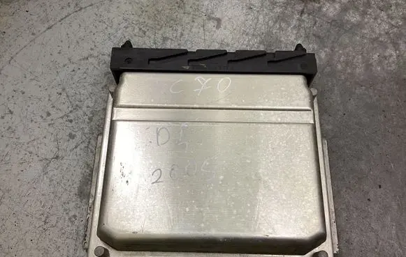Volvo XC70 Engine control unit/module 30646978A 0281011441 1039S04101