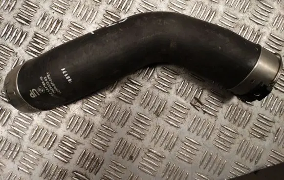 BMW X3 F25 Coolant pipe/hose 7823233F25