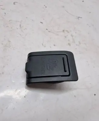 Mercedes-Benz C W204 ISOFIX cover 