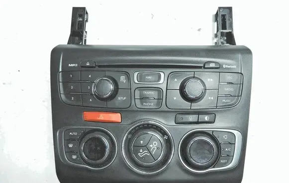 Citroen DS4 Climate control unit 9666027877 110914 28306746