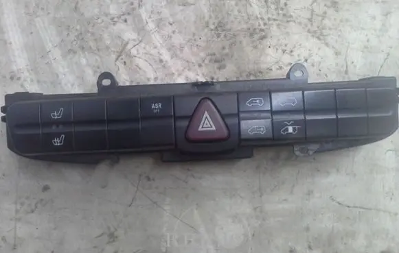 Mercedes-Benz Vito Viano W639 Hazard light switch 6395450307 3311030100 30941691001