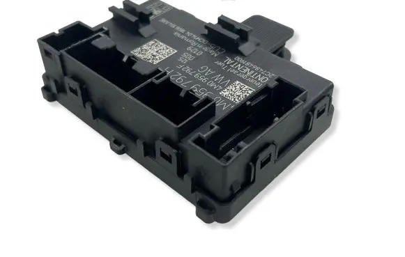 Audi A4 S4 B9 Door control unit/module 4M0959792H 4M0959792F A2C7486481900
