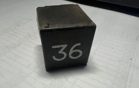 Volkswagen Golf IV Other relay 3A0951307 3SB00488504
