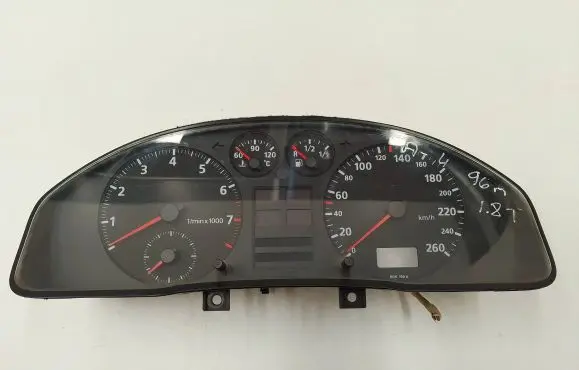 Audi A4 S4 B5 8D Speedometer (instrument cluster) 8D0919033C 08695002