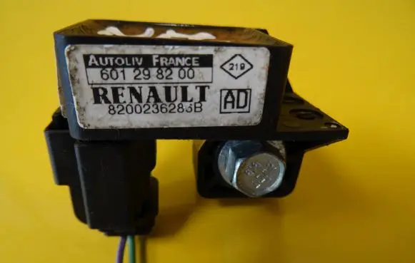 Renault Megane II Airbag deployment crash/impact sensor 8200236286B
