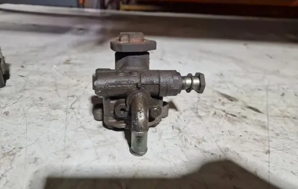 Volkswagen Golf IV Power steering pump
