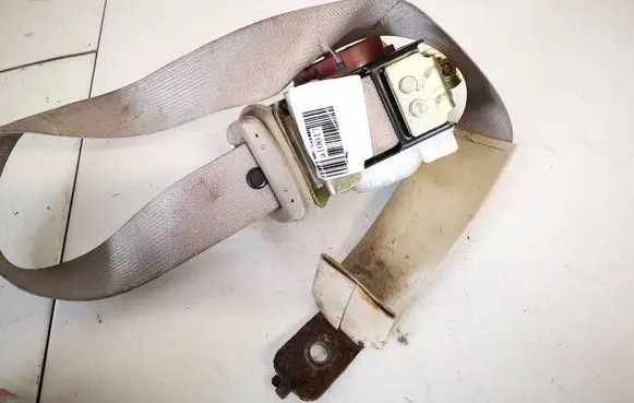 Nissan Quest Rear seatbelt 16569