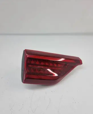 Tailgate rear/tail lights