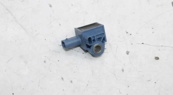 Audi Q3 8U Airbag deployment crash/impact sensor 5K0959351A