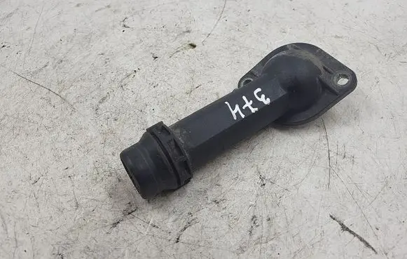 Audi A4 S4 B5 8D Engine coolant pipe/hose 