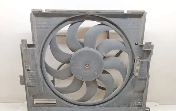 BMW 1 F20 F21 Electric radiator cooling fan 7640508 17427640508