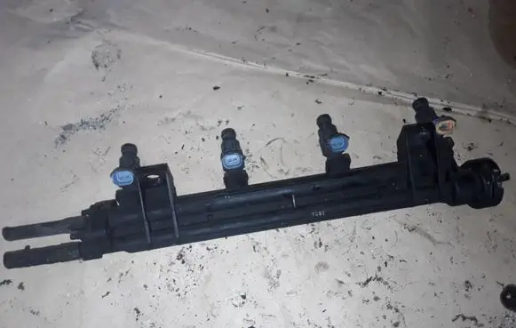 Hyundai Sonata Fuel injectors set 3530438300
