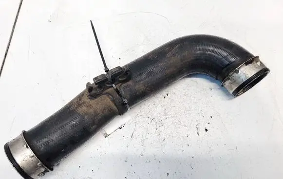 Volkswagen Golf V Intercooler hose/pipe
