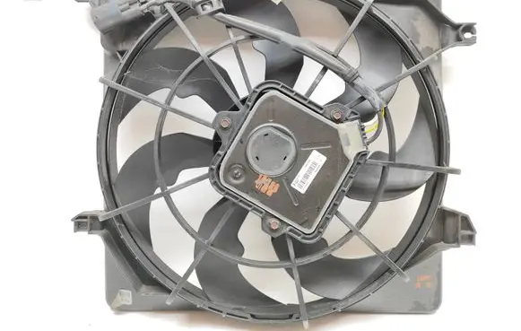 KIA Sorento Radiator cooling fan shroud 201605211111
