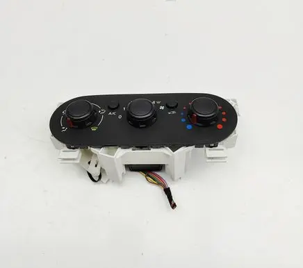 Opel Vivaro Interior fan control switch 95517557