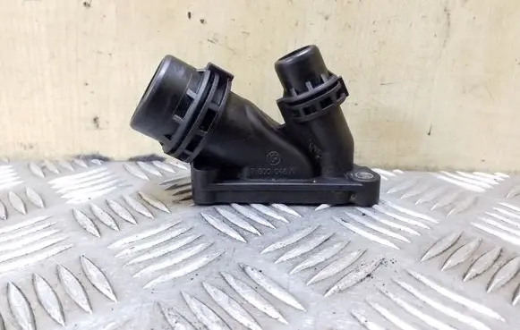 BMW X3 E83 Engine coolant pipe/hose 7800048