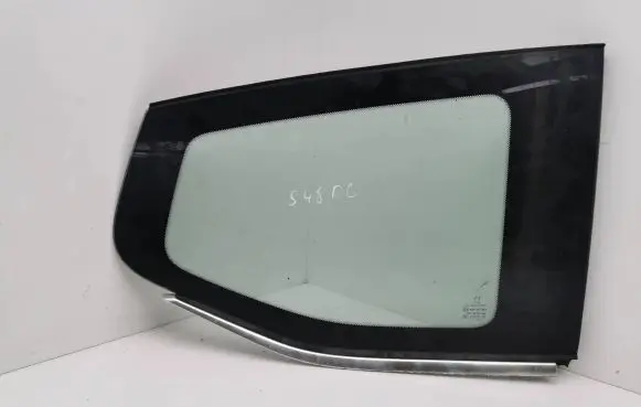 Peugeot 5008 Rear side window