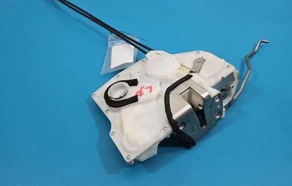 Suzuki SX4 Front door lock IMPRK1548569