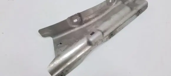 BMW 7 F01 F02 F03 F04 Heat shield in engine bay 7185203