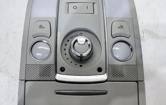 Audi A6 S6 C6 4F Headlining lighting console trim 