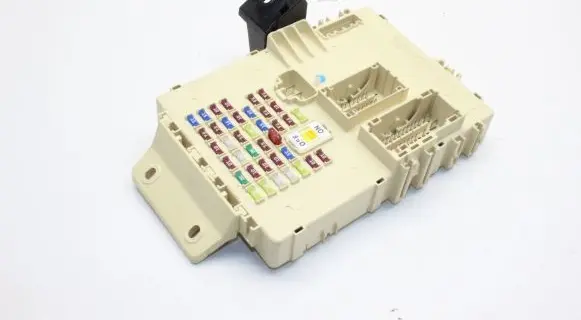 Hyundai i40 Fuse module 919503Z021
