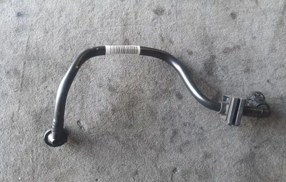 BMW 5 G30 G31 Vacuum line/pipe/hose 8610506