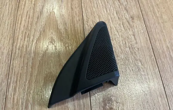 Mercedes-Benz CLK A209 C209 Side speaker trim/cover A2097250211 15037000 AIC209RE