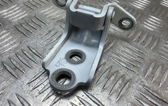 SsangYong Rexton Front door upper hinge