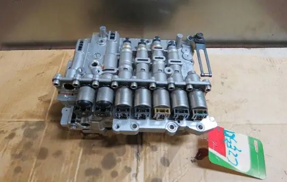 Hyundai Accent Transmission gearbox valve body 4A3JL243B0000374