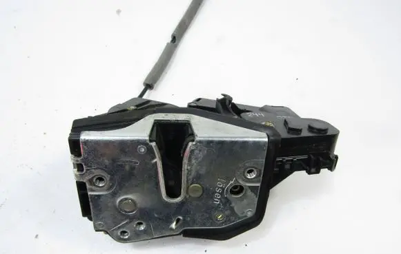 BMW 3 E36 Front door lock 