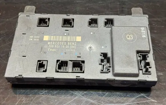 Mercedes-Benz CLK A209 C209 Door control unit/module 2098201926 353380