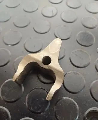 BMW 5 F10 F11 Fuel Injector clamp holder