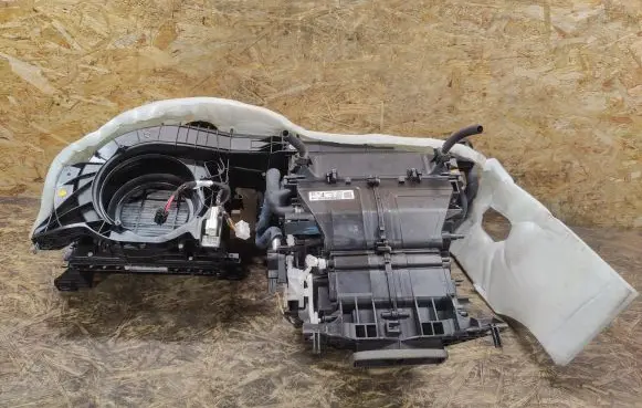 Jaguar XE Interior heater climate box assembly JX6319B555FC