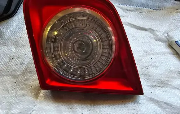 Volkswagen Jetta V Tailgate rear/tail lights 1K5945094