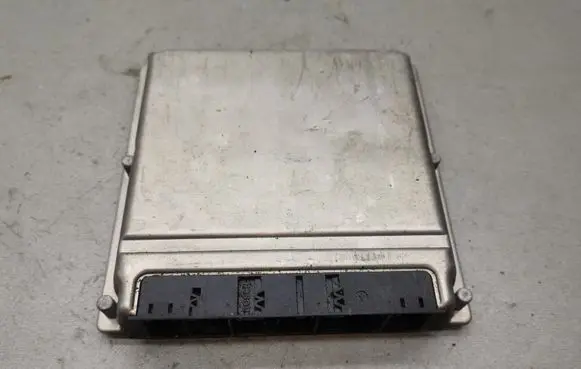 Mercedes-Benz C W203 Engine control unit/module 0261206243 A0245457032