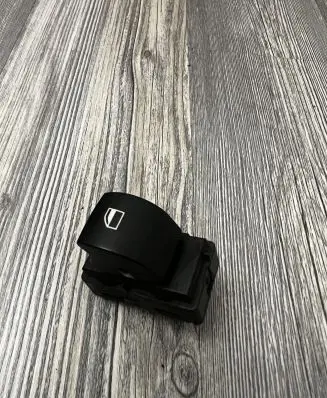 BMW 1 E81 E87 Electric window control switch 6935534
