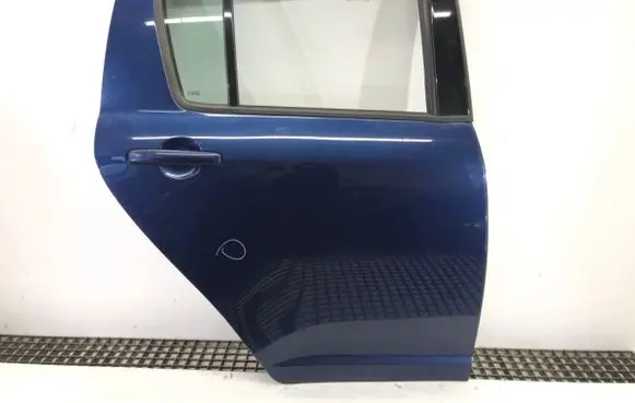 Rear door