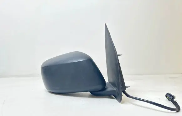 Nissan Navara D40 Front door electric wing mirror E9014302 E9024302