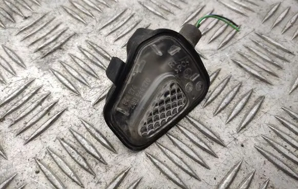 Volkswagen PASSAT B7 Front door wing mirror part 3C8945292